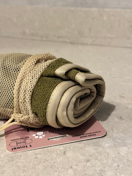 DEXYPAWS Dog Towel with Hand Pockets