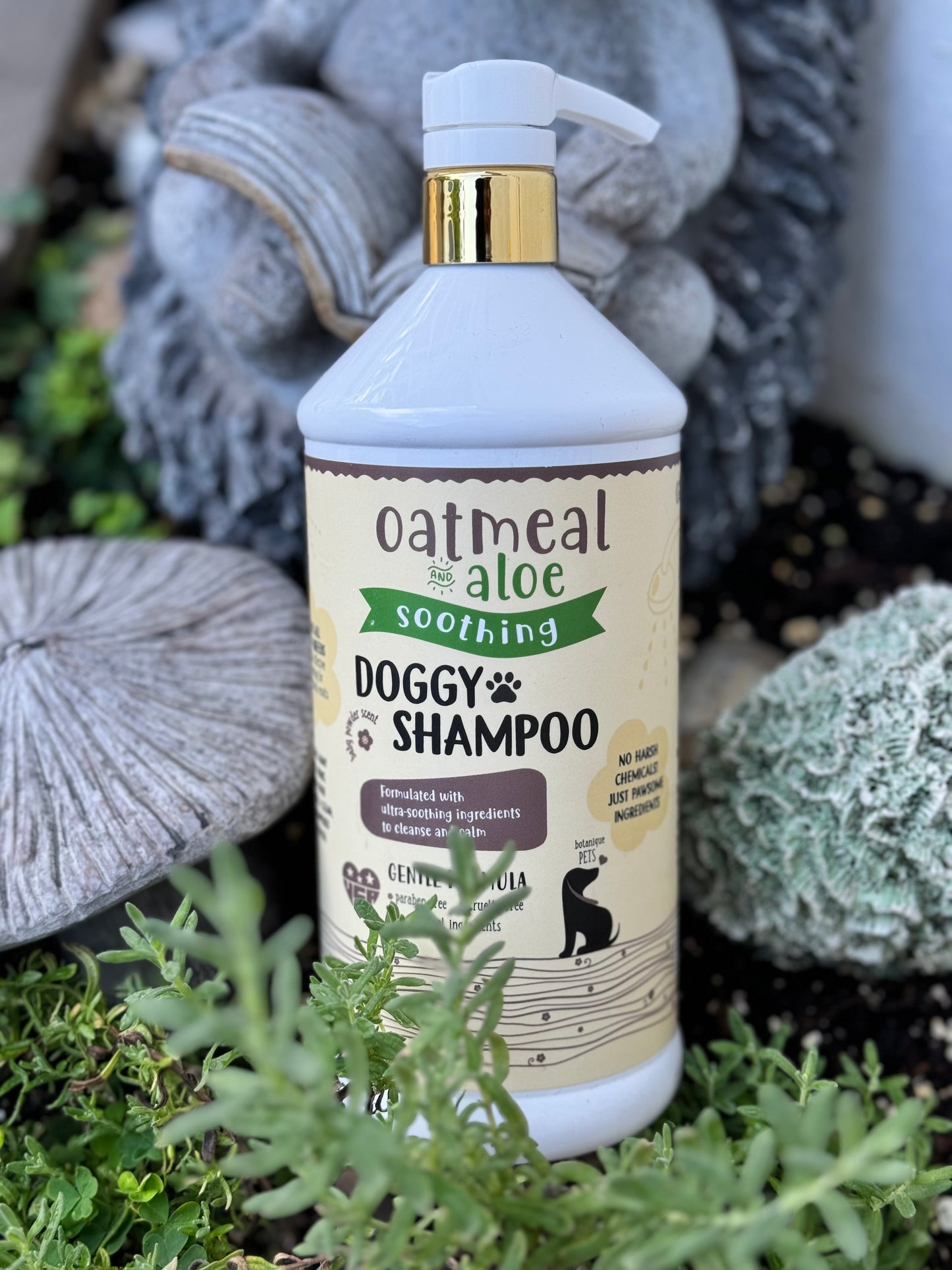 Oatmeal & Aloe Soothing Doggy Shampoo 960ml