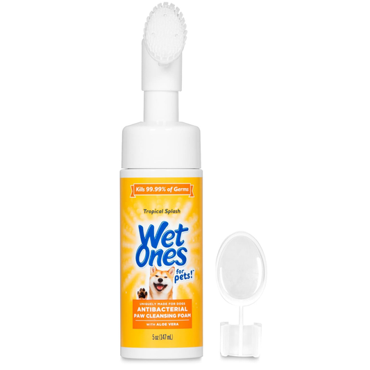 Wet Ones for Pets Antibacterial Dog Paw Cleansing Foam with Built-in Paw Scrubber Brush, Tropical Splash Scent